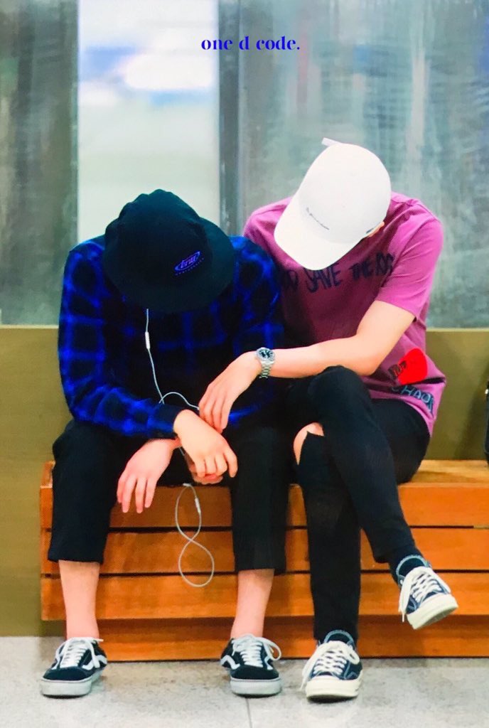 DW_xxx95's tweet photo. 190406
โฆ๏ธ
#SF9 #์์ค์ํ๋์ธ
#DAWON #YOUNGBIN #YOUNGDA
#๋ค์ #์ํ #์๋น #์๋ค
#ใใฆใฉใณ #ใตใณใใง๏ฟฝ๏ฟฝ๏ฟฝ #ใจใณใใณ https://t.co/COPhIrY4kw