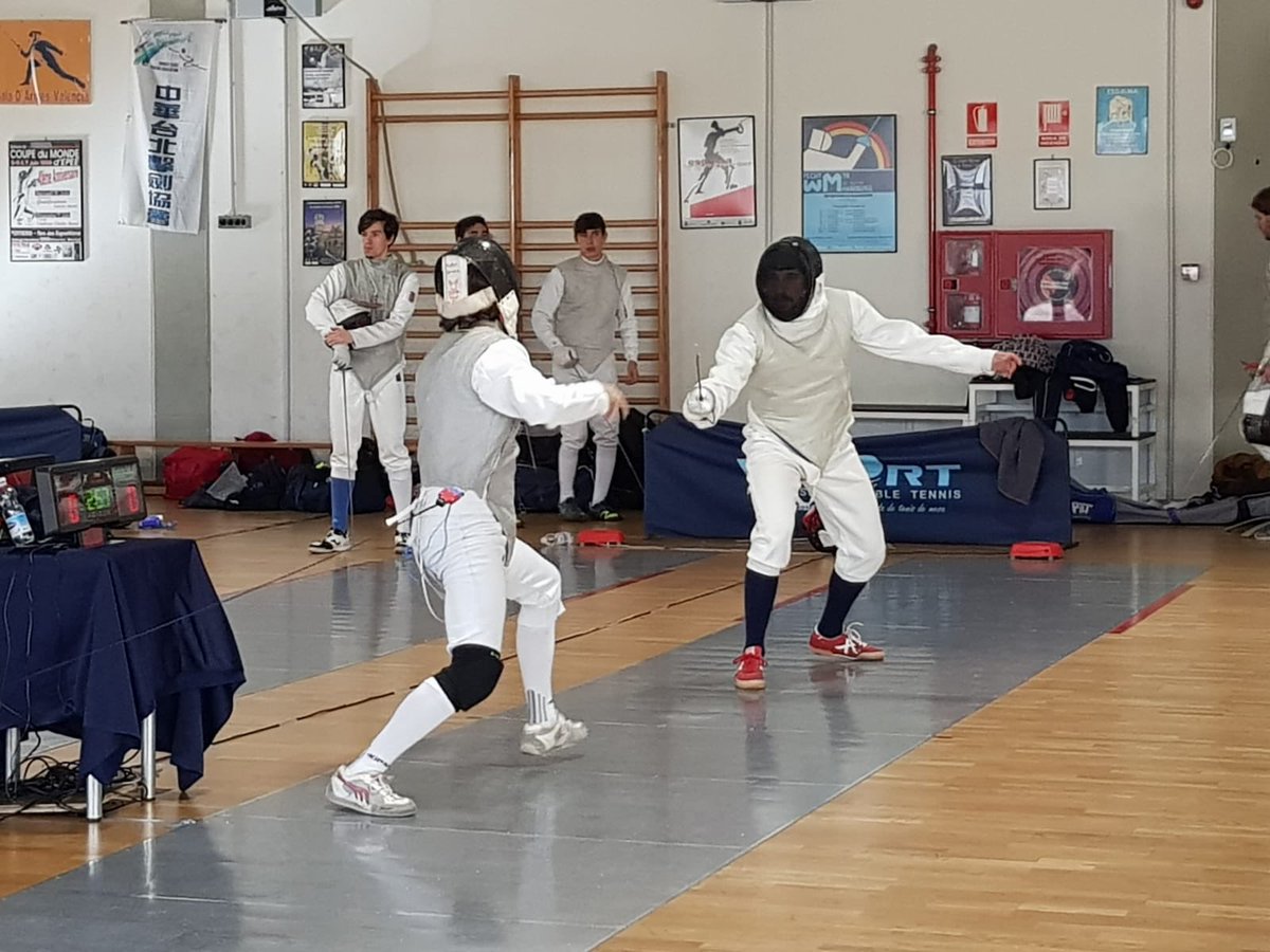 safd_ucv's tweet photo. #CEU_ESGRIMA Josemi hace una poule magnífica y consigue meterse en la directas, ganando en dieciseisavos y consiguiendo pasar de ronda. Ahora asalto complicado pero no imposible #VamosJosemi #VamosUCV https://t.co/fSvPQQHcAT