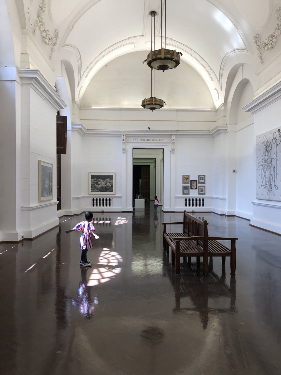 NzingaQ's tweet photo. The Johannesburg Art Gallery has work from South African artists from the 1800s to modern day. It’s open until 5pm every day. Closed on Monday. Admission is free. Go if you can. https://t.co/6EtyIY85lc