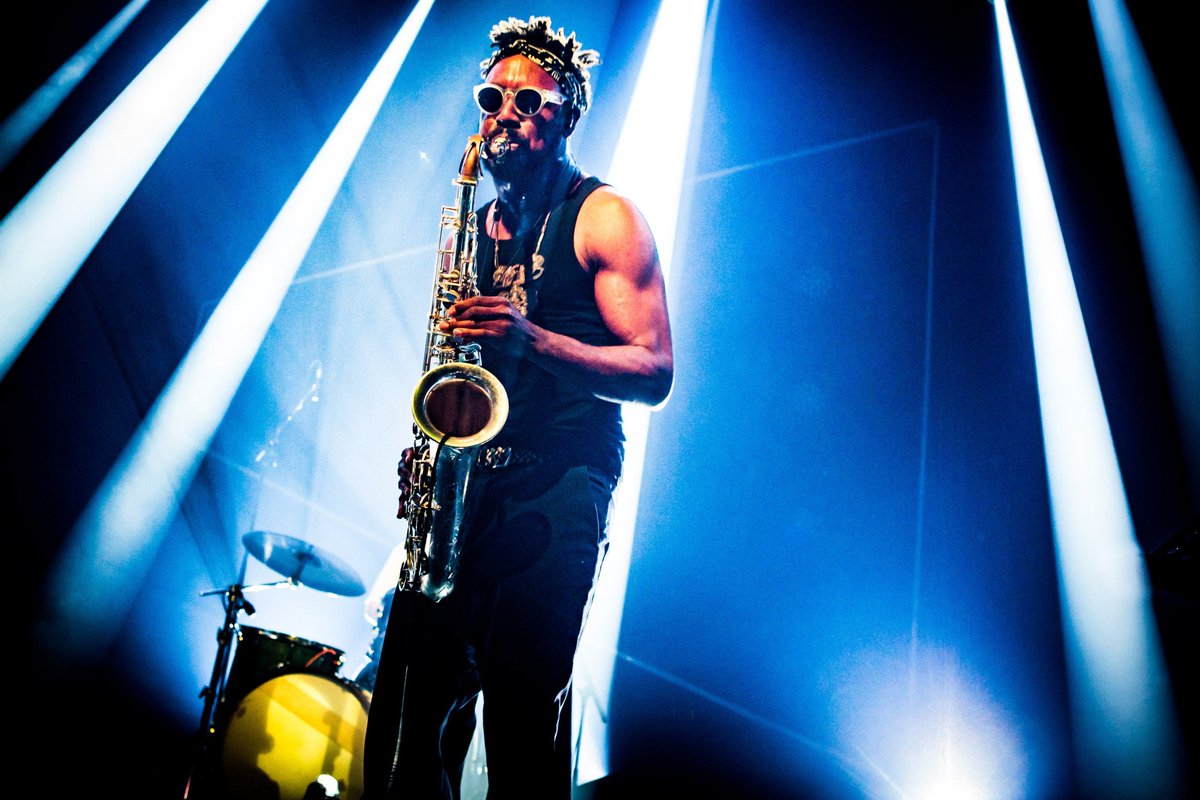 DansendeBeren's tweet photo. We konden ons gisteren volledig uitleven met @cometcoming op #BRDCST in @ABconcerts. Maar ook @obongjayar, Alabaster dePlume en MLDVA bleken de moeite. https://t.co/r3BzaNqpWX https://t.co/E4a40Iuh7b