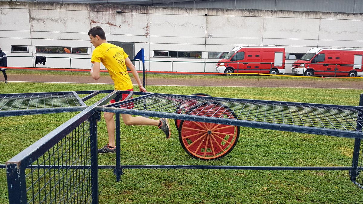 sdis31officiel's tweet image. Malgré la pluie et le froid, nos athlètes motivés participent ce jour au parcours sportif des sapeurs-#pompiers à #Colomiers. Bon courage à tous 😉 !
Cc @udsp31jsp #PSSP