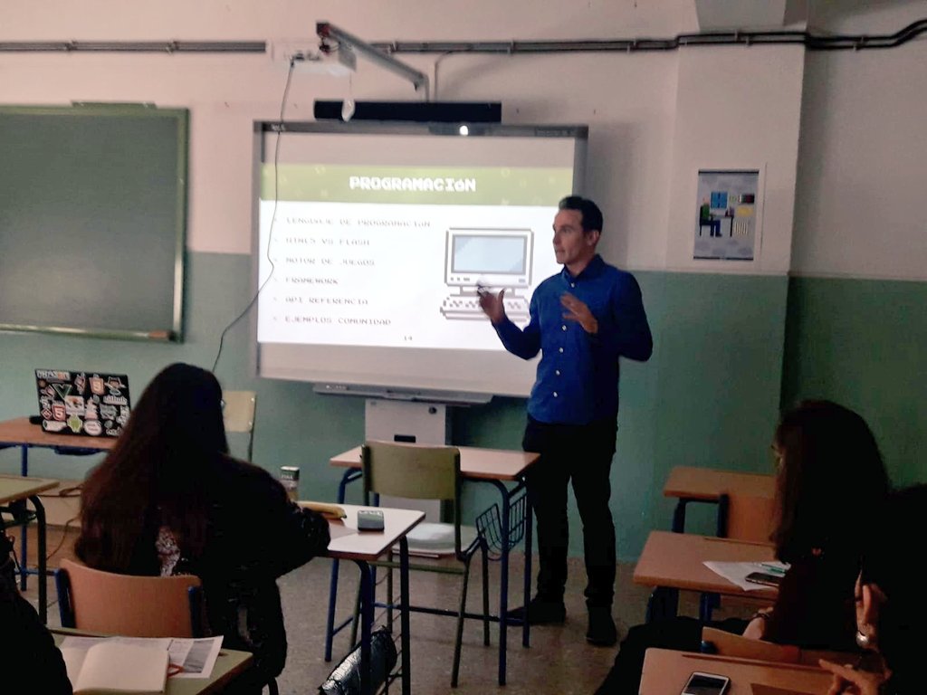 gamedev_innicia's tweet photo. 👩‍🏫@carmenglezroque y 👨‍🏫@sergiflags  han estado hoy en #EABE19 @EABE2019  presentando "Las Históricas Aventuras de Daniela" 👧🎒🐦🐊🐘🌴🌲🍓🌋

Videojuego Intercentro Internivelar entre 🏫@miguel_ceip  y  🏫@fpiescampa  🎮👾💻📲 #GameDevEdu #IndieDev #pixelart https://t.co/SvzBagYene
