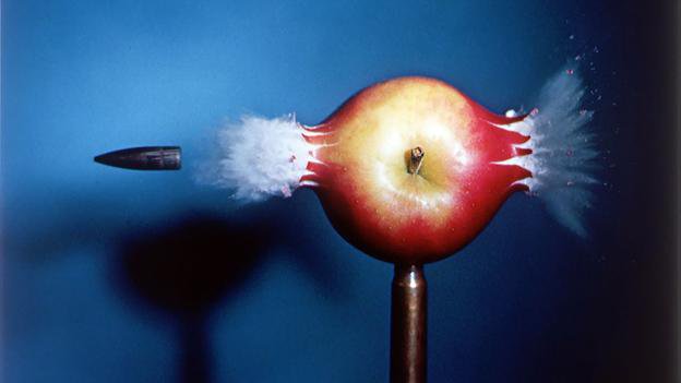 jasonmachinski's tweet photo. Happy Birthday Harold “Doc” Edgerton you stopped time, illuminated the deep seas &amp; invented the flash as we know it today. Gifts that keep on giving, thanks!! #photogbirthdays. Here is Quicker’n a Wink the Academy award winning short film about his work https://t.co/NRT0IeG57M https://t.co/u7NbRngLxG