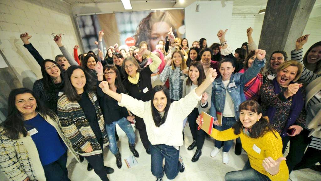 ImpactHubMAD's tweet photo. Empezamos el finde en #ACoruña con @ImpactHubVigo y el grupo de mujeres emprendedoras de #GIRAMujeresWeekend. Formación, intercambio, motivación y buen rollo durante todo el finde ¡Atenta a los próximos destinos y fechas!#mujeres #emprendimiento @CocaColaEP_es @CocaColaCo_es https://t.co/2d4rntPaDT