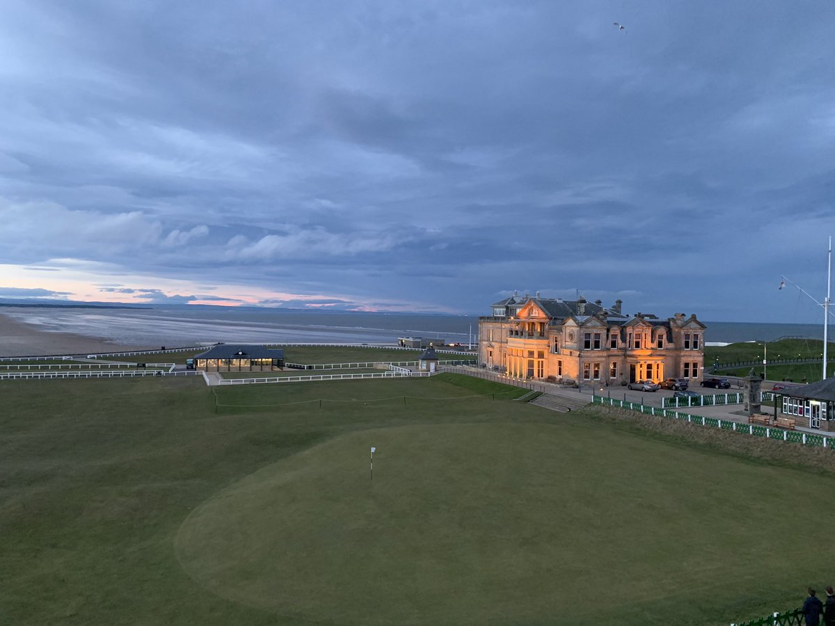 Nicholas Leech tweet media