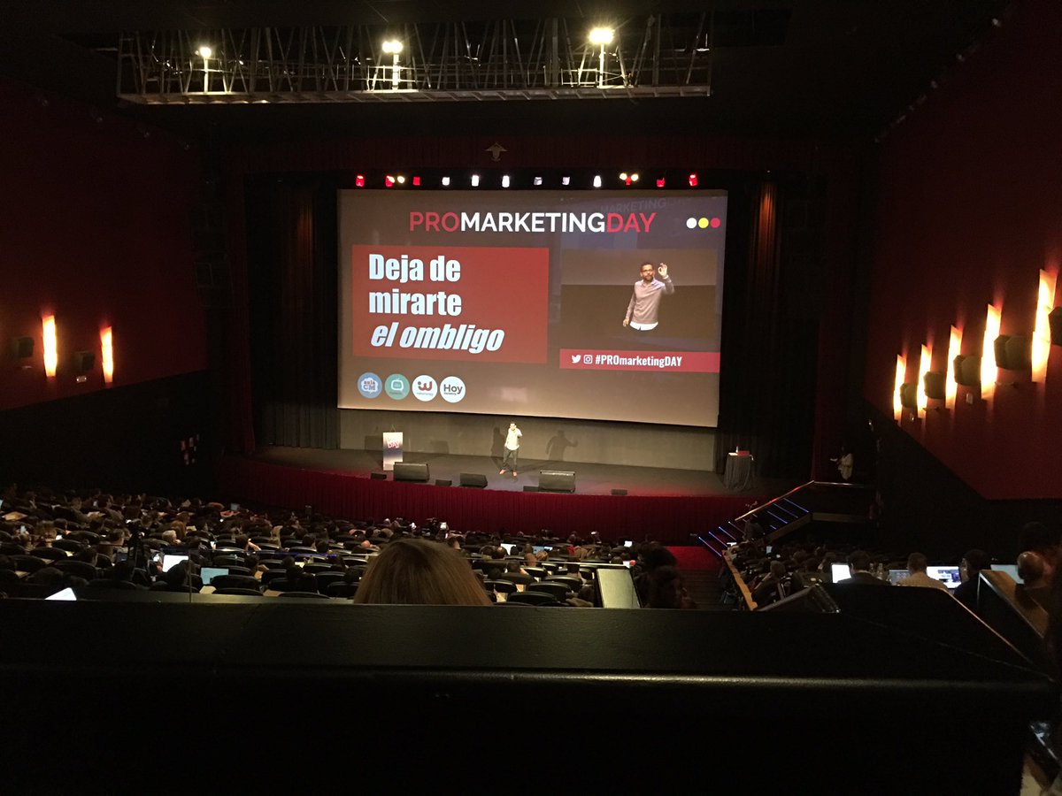 iKN_Isabel's tweet photo. A la gente solo le importas en la medida de lo que le aportas #Hack3 #PROMarketingDay @seblora https://t.co/84kYOgFCtV