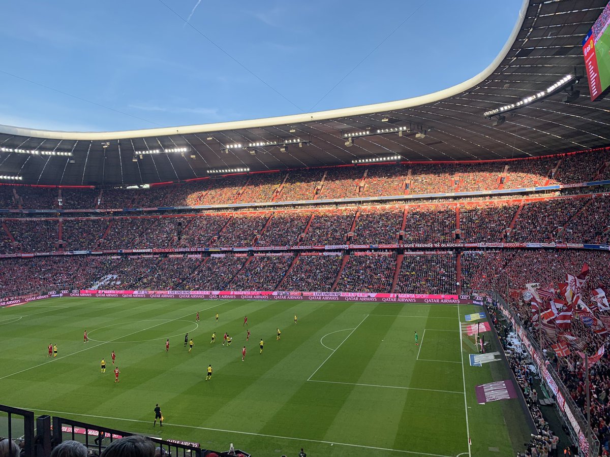 _JLunn_'s tweet photo. Absolute spectacle, Bayern vs Dortmund, big up the old man x https://t.co/6u4UF57K9e