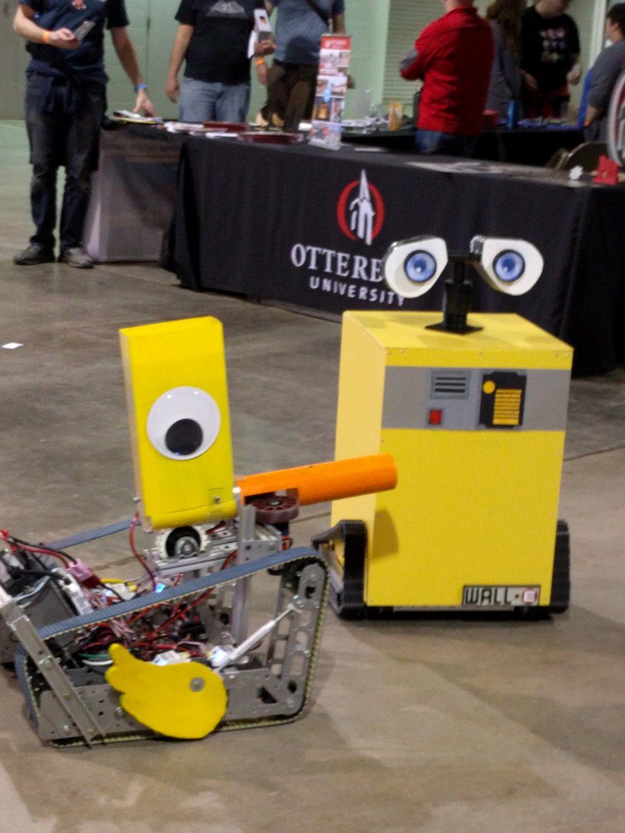 WallE and the duck from <a href="/FIRST_Team_677/">Murphy's Outlaws</a> meet <a href="/makerXcolumbus/">MakerX</a>