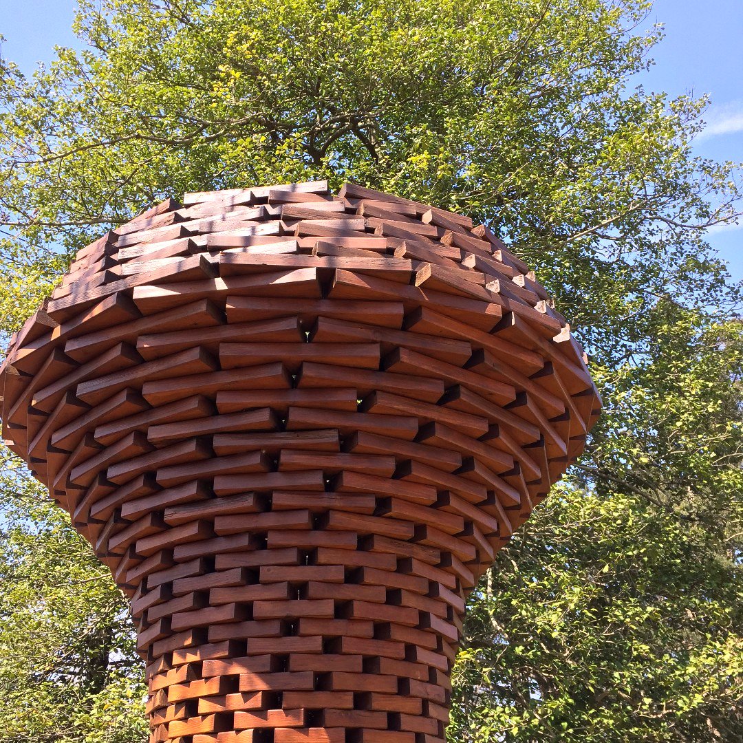 KreegerMuseum's tweet photo. Our Sculpture Garden is the perfect place to spend this beautiful spring day! 
#TheKreegerMuseum #InTheScultureGardenKM #FoonSham #outdoorsculpture #localartist #igdc #acreativedc #mydccool #saturdayadventures #artdc #sculpture

Pictured: Foon Sham, "Revolve", 2009, Cedar https://t.co/cTnfSjCD0u