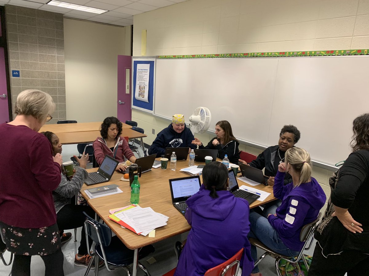 dgraebe's tweet photo. @MilwaukeeMPS @STEMHappens @KelliLWells @Fernandez137Sal collaborative lesson planning. #teamwork #saturdaySTEM multi-disciplinary work is where it’s at! https://t.co/P9oVjchL3O