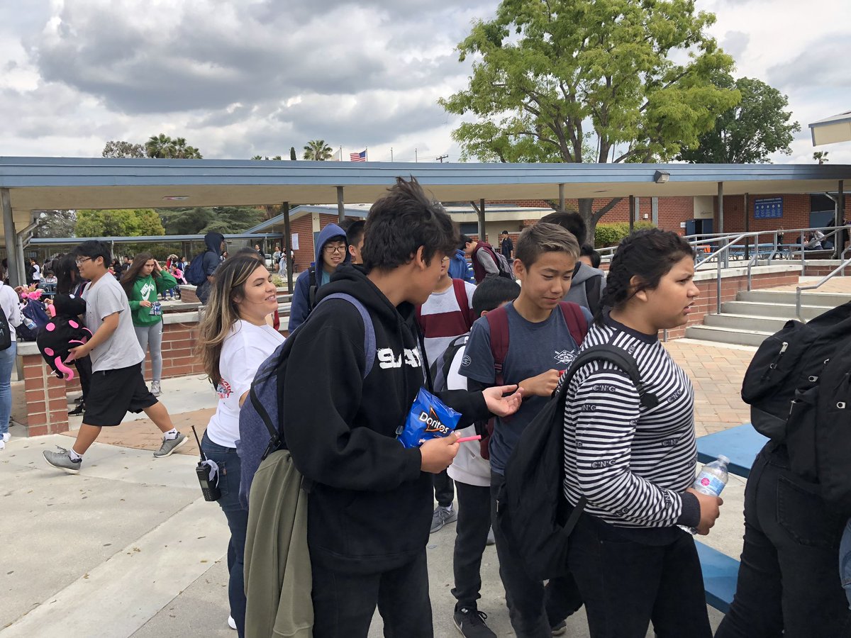 AlvaradoIntermediate tweet media