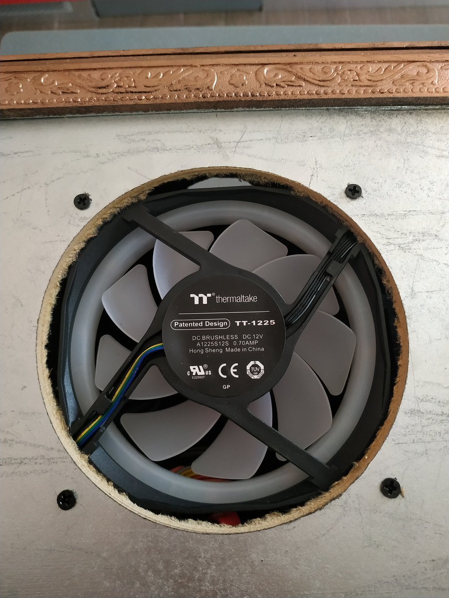 alberto_orco's tweet image. Bueno, pues más actualizaciones avanzan. @Thermaltake_ES #modding #casecon #mjolnir