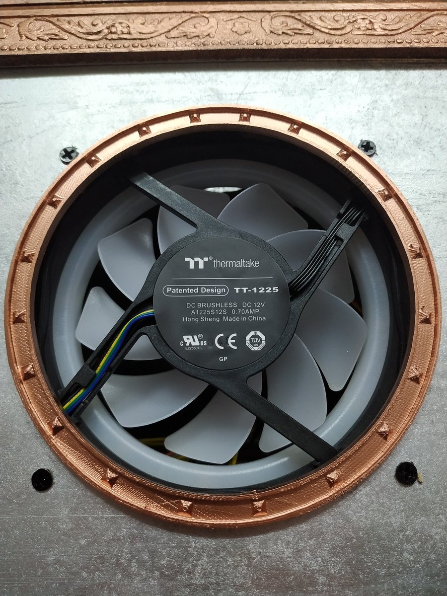 alberto_orco's tweet image. Bueno, pues más actualizaciones avanzan. @Thermaltake_ES #modding #casecon #mjolnir