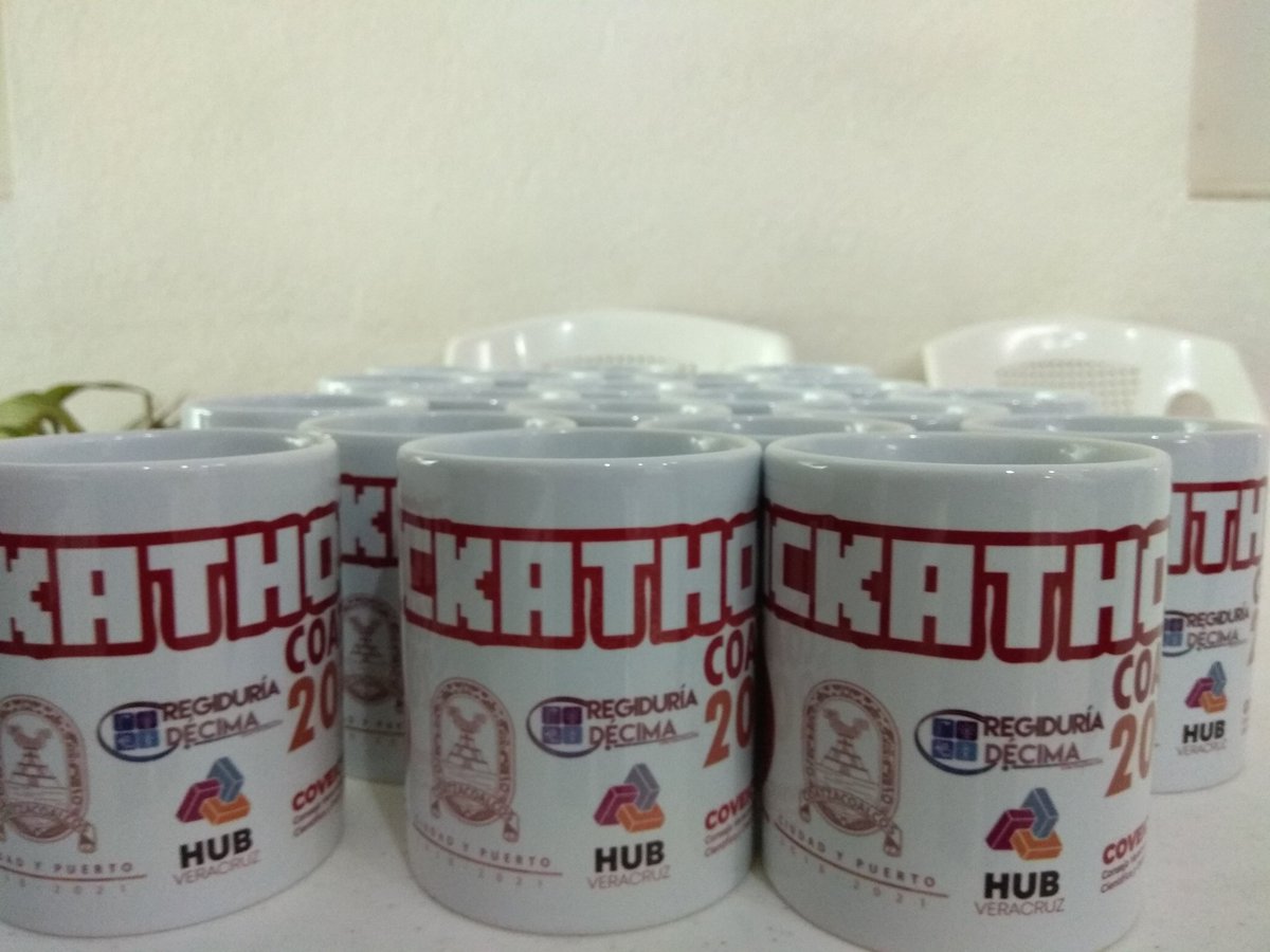 HackTabasco's tweet photo. Iniciamos #hackathon #HackCoatza https://t.co/fiTHATASk5