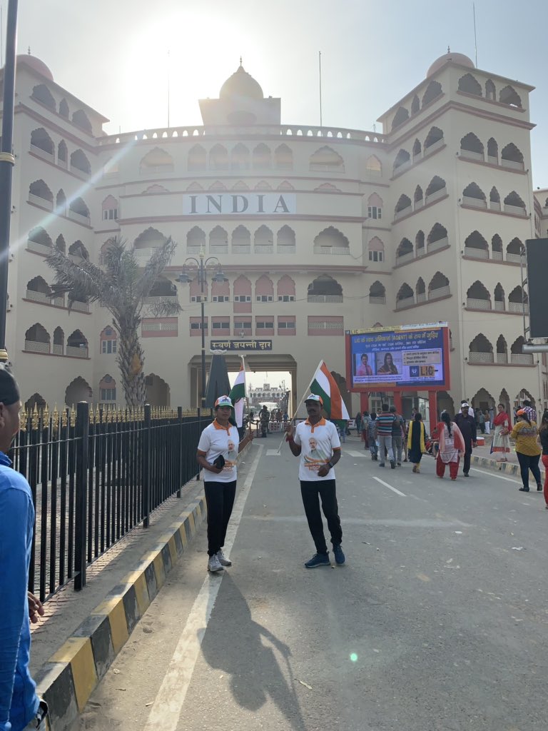 MahaRunForModi's tweet photo. #maharunformodi2019 in #WAGHA border,#PUNJAB,#maharunkumar @narendramodi @AmitShah @BJP4India @BJP4Karnataka @republic @VVani4U #MODI again,#vote for MODI. https://t.co/Oq5qMRKZJV