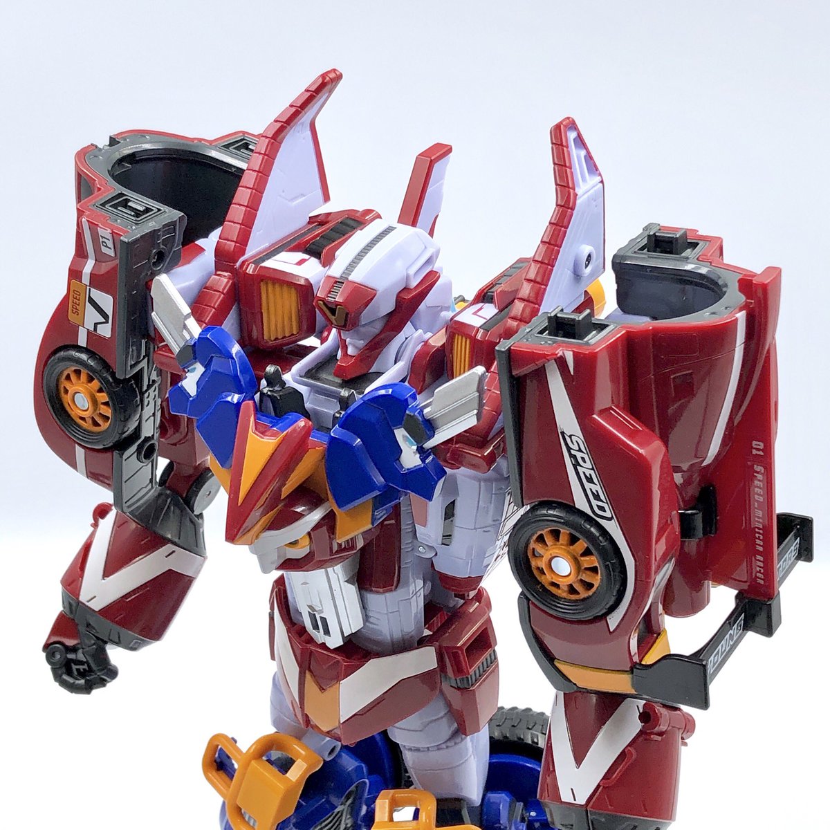 Gokin Z على تويتر トボットvよりマスターv おお カッコいい 腰回りの丸みを帯びた感じがスーパーロボットしていて好き 背面のデザインもグッとくる カラーリングに関しては本編やパッケージに合わせて欲しかったかな この色も落ち着いていて悪くないんだけど Gokin Z على تويتر トボットvよりマスターv おお カッコいい 腰回りの丸みを帯びた感じがスーパーロボットしていて好き 背面のデザインもグッとくる カラーリングに関しては本編やパッケージに合わせて欲しかったかな この色も落ち着いていて悪くないんだけど