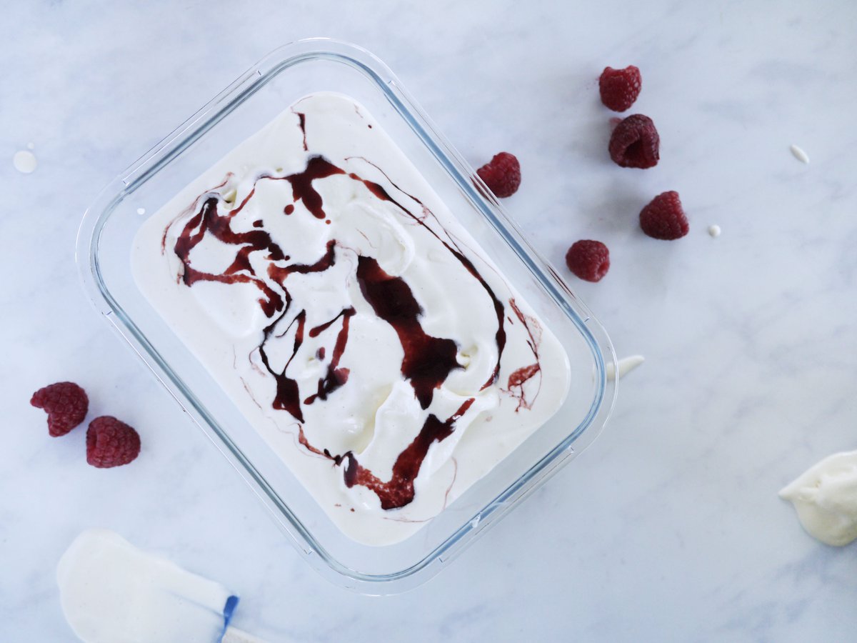 Raspberry ripple ice cream as we gear up for the warmer season - with or without a machine. Recipe now live on the blog. cocoaandcotton.co.uk/raspberry-ripp…