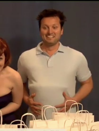 zanaceline's tweet image. S(HE’S) BRO(KEN)