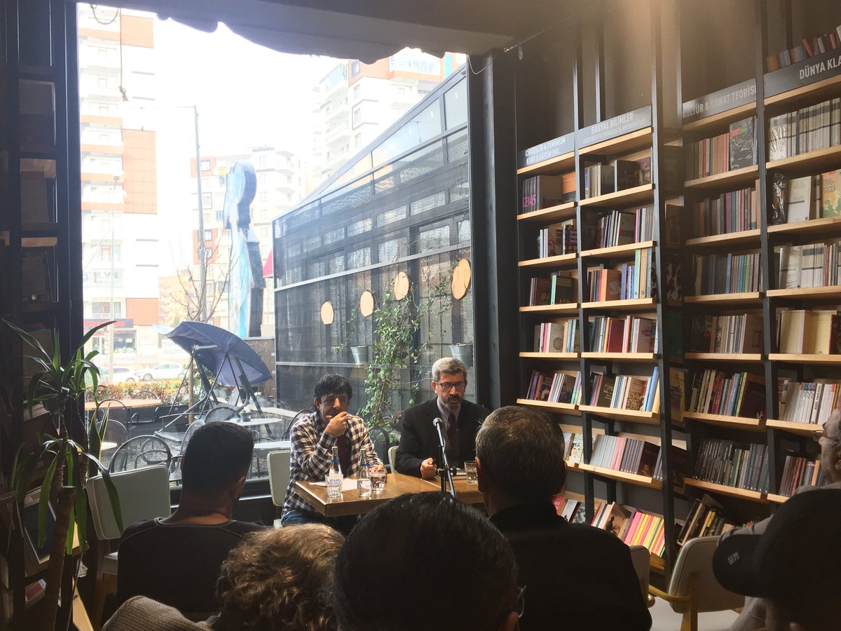MorpheusKitap's tweet photo. @erbeymuharrem @MSTanrikulu @avbakidemirhan ile Tahir Elçi üzerine yapılan söyleşi için teşekkürler... https://t.co/1Ar1o8I0CS