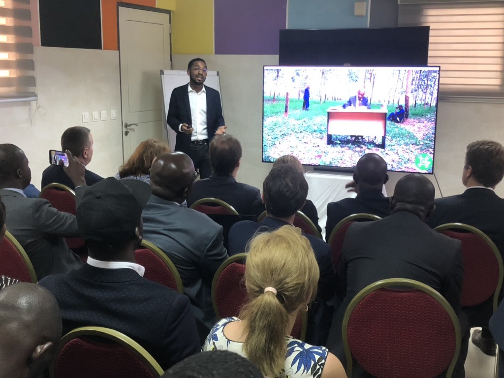 joseph_biley's tweet photo. It was an honor to present #weflyagri in front of members of the French parliament, the deputy CEO of #OrangeCI, the #frenchtech and #entrepreneurs. 

#1 in CI in the use of drones of #agriculture. 
We are your Ivorian droners ;)

#weflyagri #uav #drones #innovation https://t.co/FQd3sPjHeK