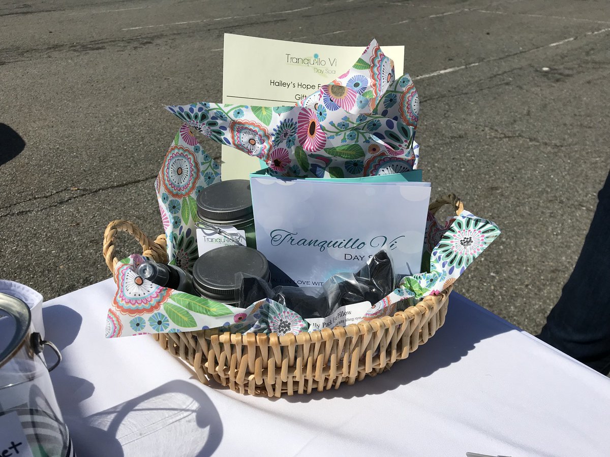 HaileysHopeFdn's tweet photo. There is still time to #Drive4Ur at Healey Brothers (183 Greenwich Ave, Goshen) to raise 💰for Hailey’s Hope Foundation. Stop by till 2:00pm and you could win a beautiful spa basket from @TranquilloViSpa! https://t.co/FaW3c3RR4L