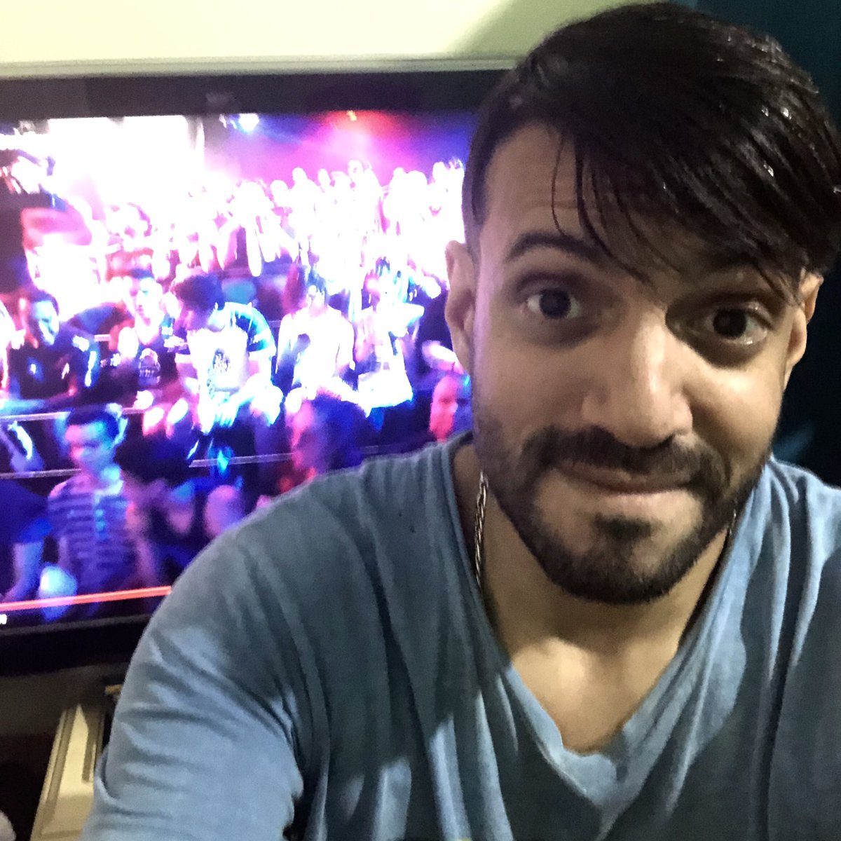 Guilherme_Gamer's tweet photo. É bem difícil, mas eu acredito ATÉ O FINAL!! #GoCNB @lolesportsbr #CBLoL @pbozinho Brilha PBOzinho!!! #blumers Eu acredito!! https://t.co/KO7pI2jcuw