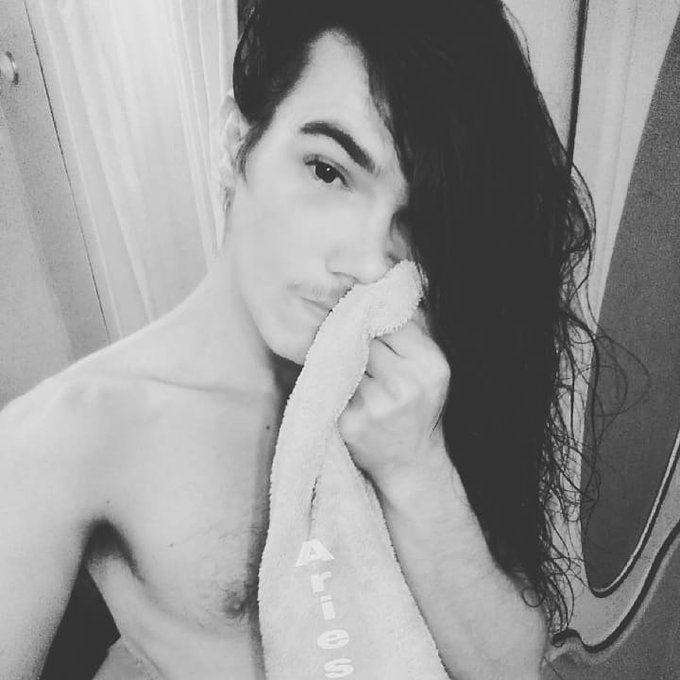 #NewProfilePic https://t.co/RHg6eek0EP<a href="/tag/newprofilepic"class="tags">#NewProfilePic</a>