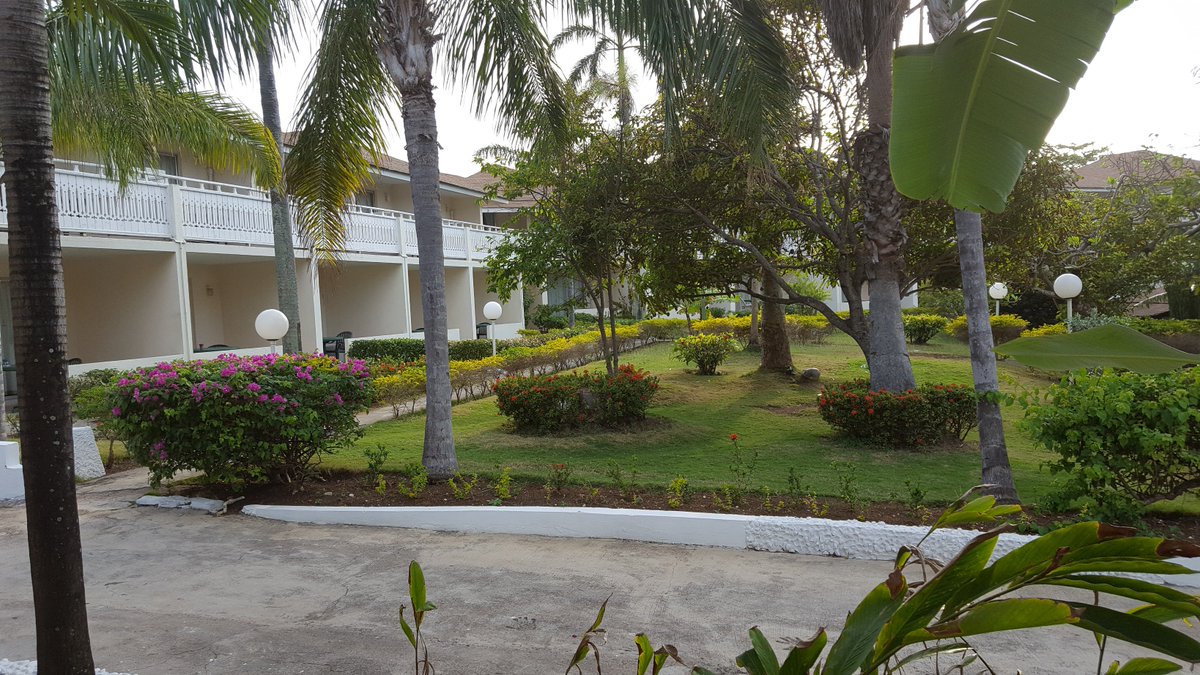 ClubAmbiance's tweet photo. NEED SOMEWHERE QUIET, CLEAN AND A FRIENDLY ENVIRONMENT TO SPEND YOUR NEXT VACATION? CONTACT US AT CLUB AMBIANCE RESORT https://t.co/xf898A8EE9