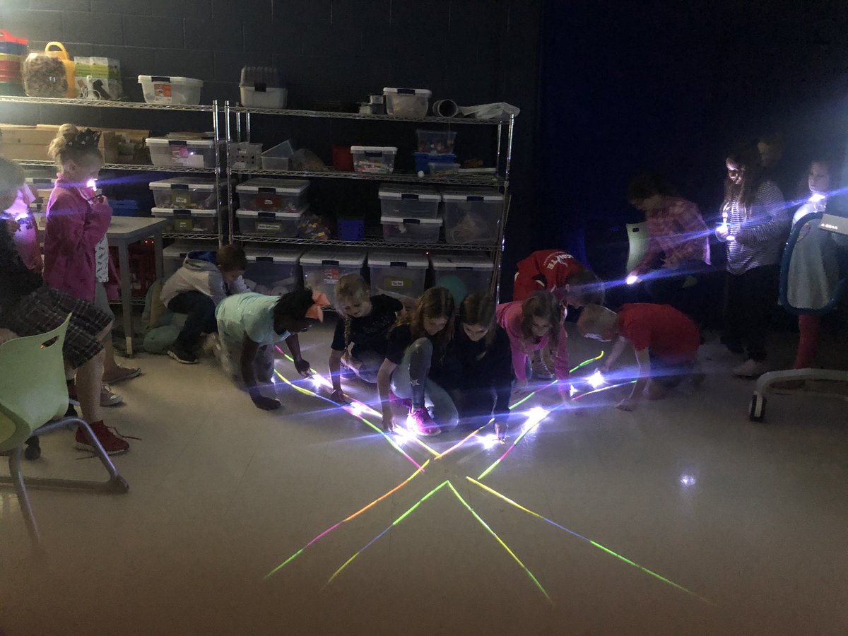 lesleyaswartz's tweet photo. At Math Club last week we build our very own mini-airplanes and runways. We used math to fly the planes and to figure out which numbers keep planes from crashing at the runway crossing. #thisismidwaymath @WoodwayElem https://t.co/cADJ3Rw3B0