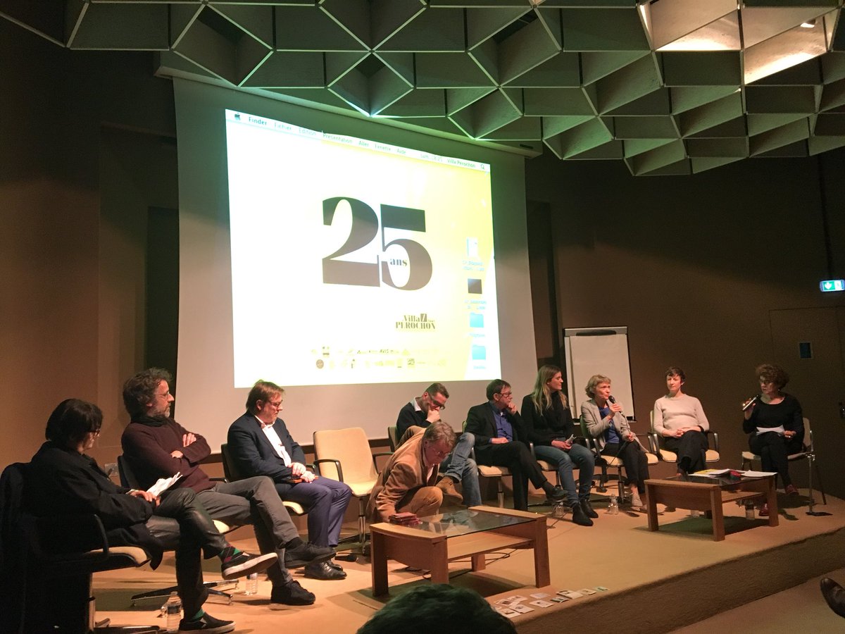 Emma_Brisson's tweet photo. Niort au centre de la photographie nationale le temps d’un we ! Table ronde sur l’engagement #25ans #rencontres #photo @VillaPerochon @Mairie_Niort @franceinter @RegardezVoir https://t.co/tTPQK0N1JS