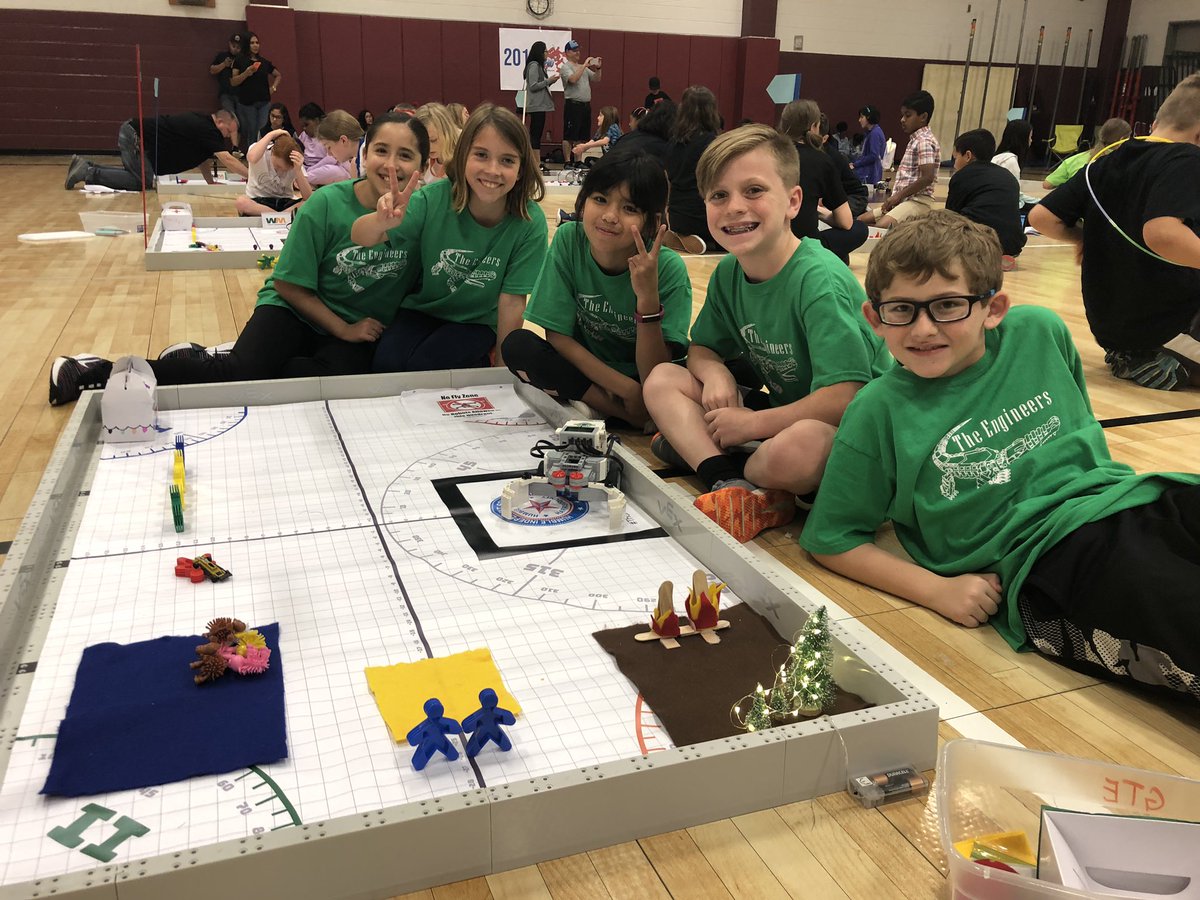 Humble_Science's tweet image. Amazing day with amazing kids! We are witnessing the next generation of problem solvers! #HEROrobotics #ThanksWasteManagement