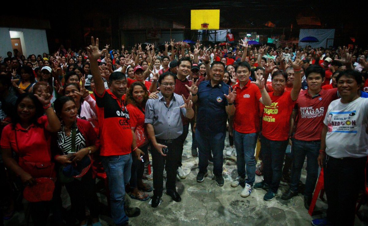 jvejercito's tweet photo. Barangay San Juan #Surigao City mini rally. Thank you! π
#26Ejercito #MrHealthCare #SenJVServes #SenJVParaSaBayan https://t.co/lOTYCyi7JS
