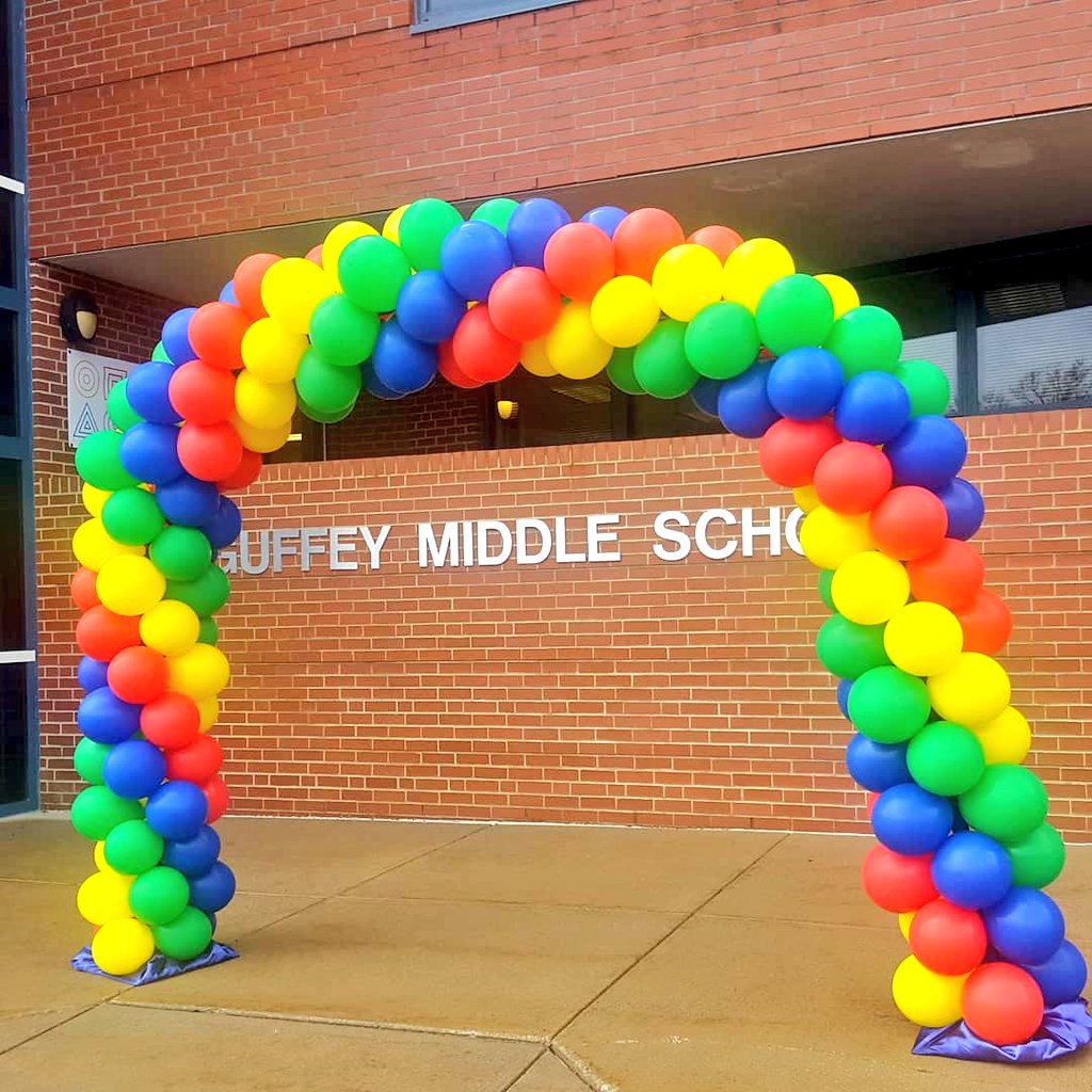 MrsEngler1's tweet photo. Coding with @GoogleCS and celebrating our #rollingstudyhall program Our @McGuffeySD
Students are so fortunate to be a part of this #googlecsfirst #growwithgoogle program
#edtech #kidsdeserveit #Mc3G #DLPCoaching https://t.co/HVQRNGynBj https://t.co/5rf9gpAtPU