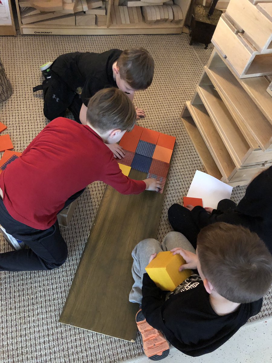 ms_dinsmore's tweet photo. Exploring #area using different math manipulatives! Students are practicing the rules of measurement and working together to compare surfaces around the room. #kindergarten https://t.co/aRSwuHRaXE