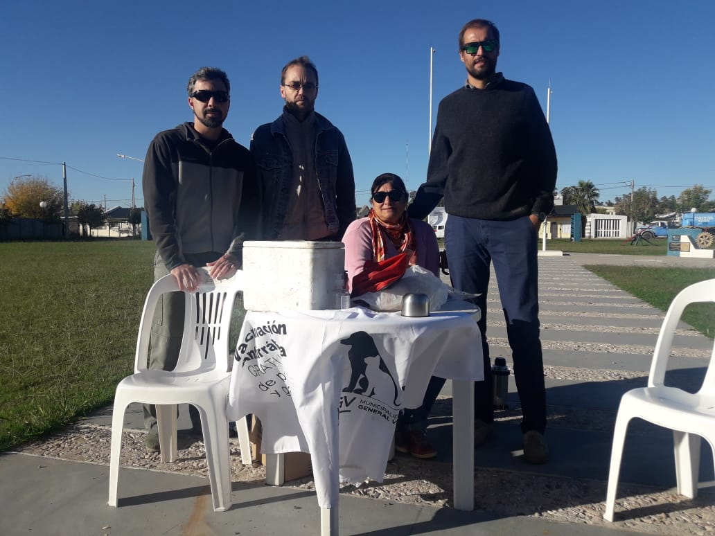 generalvillegas's tweet image. #ahora

Vacunación antirrábica en Plaza Rotary.
#Mascotas #JuntosPodemos 
@beresiar