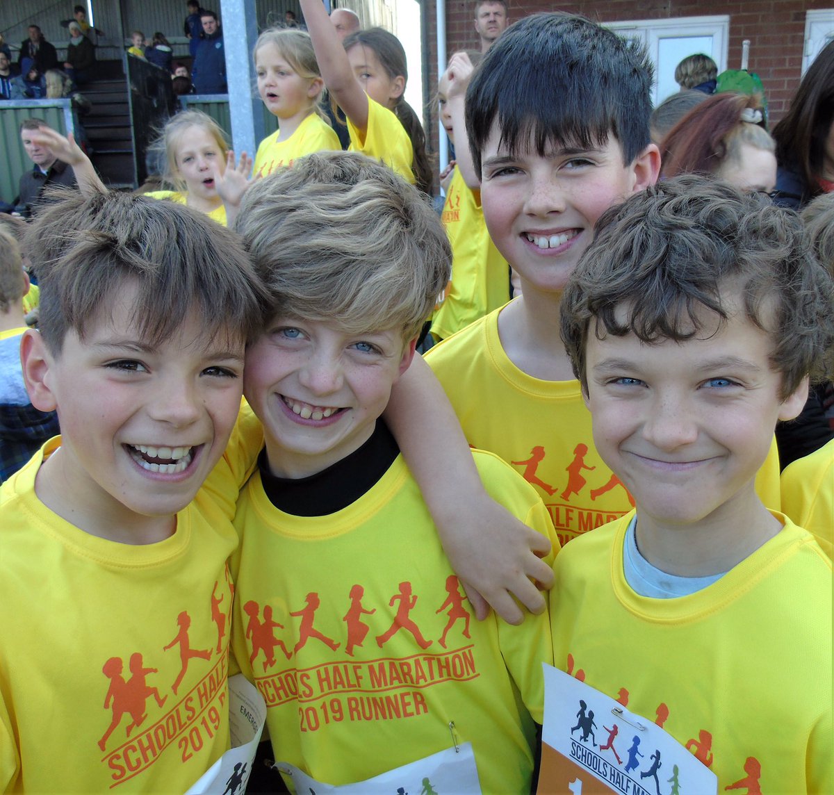 WhiteHouseSch_'s tweet photo. What a fantastic turn out for the schools half marathon UK Run Events !! Big thank you to Mrs Jones for helping and encouraging the children! #WHSpe #keepinghealthy #schoolshalfmarathon https://t.co/uYG7grYWwV