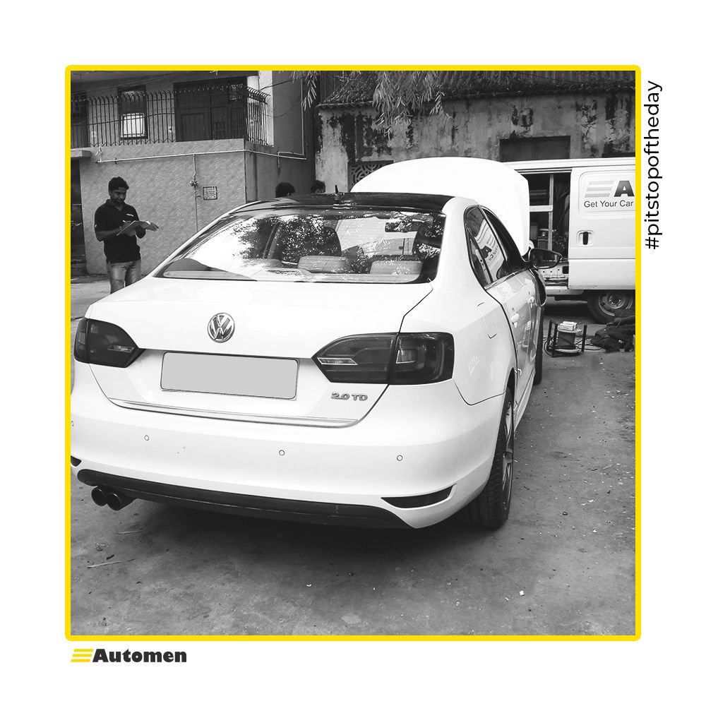 AutomenIndia's tweet photo. #pitstopoftheday⠀
Don't waste your weekend in a service station, get your car serviced at your doorstep in just 90 minutes. Call Automen on 8010696969 now to book your slot.
This VW Jetta was serviced at customers doorstep in 90 mins.
#vw #jetta https://t.co/ETw0urhtKB