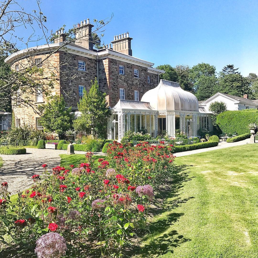 hotelsofire's tweet photo. The stunning surroundings of @MarlfieldHouse captured by https://t.co/b8kLxvGJ6w ๐ธ๐ผ๐๐ธ๐ผ๐ #Ireland #hotelsofireland #travel #besthotels #luxuryhotel #luxurytraveller #travelgram #photooftheday https://t.co/OSDA88WFCj