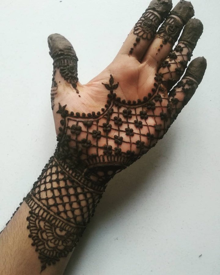 Nandani_sharmaa's tweet photo. Gangor Special 🌸
Happy gangor to all of you and your family.....in advance ❤️
Made by @Nandani_sharmaa ❤️
.
.
.
#gangor #gangorspecial #indianfastival #rajisthanifastival 💅 #mehndi #mehndidesign #mehendi #hinamehndi #henamehndi #nandanisharmananu #mehnditutorial #mehndigoals https://t.co/ONwB7Xd0zL