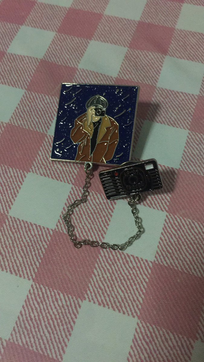 YY_STAR_0516's tweet photo. Scenery pin by @minimimangae One of my favourite pin, really love the camera design too and the gifts are 😍💯🙌💕
Thanks @doublevoltage for taking GO for this pin! https://t.co/CLmTnvJyVF