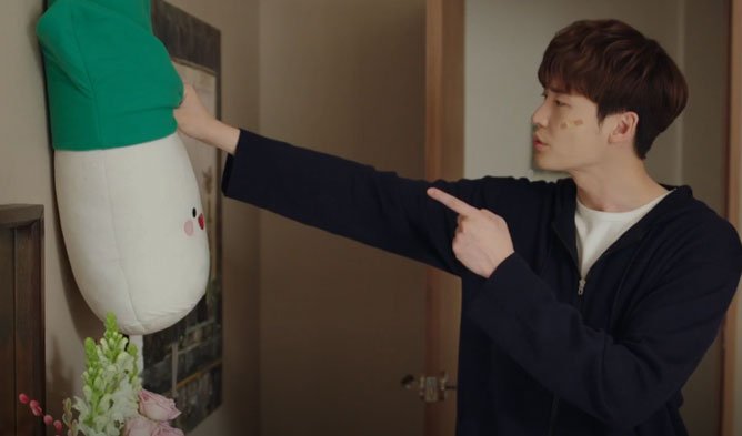 aidainjapan's tweet photo. Siapa yg ada banyak mass terluang boleh la tgk kdrama romance is a bonus book ni. The drama is so cute sbb lee jong suk is so cute and funny and so is the whole drama 😍
Yg selalu kena friendzone boleh la tgk jugak sbb mana tau boleh belajar 😂
#weekendnetflix https://t.co/42dft0tnGb