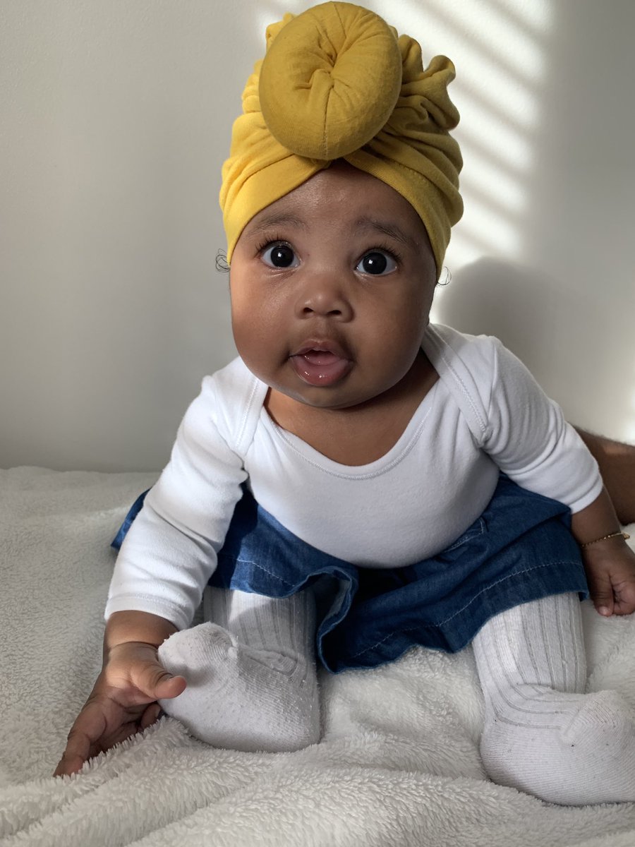 mellowhanad's tweet photo. mini mellow in yellow 🌼 https://t.co/Niaa4ADg4X