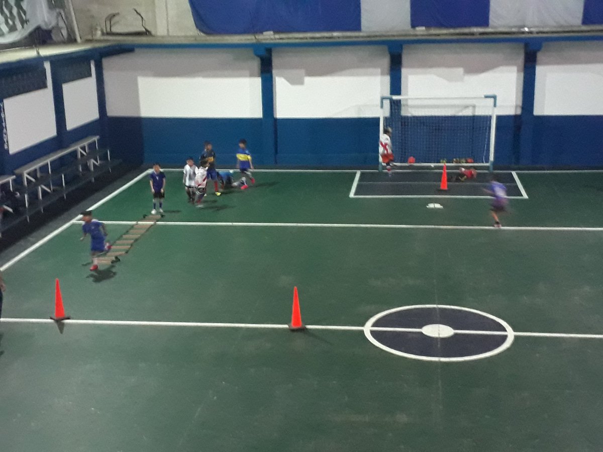 SilviaCocca1's tweet photo. SEGUIMOS SUMANDO ELEMENTOS A LOS ENTRENAMIENTOS .PARA EL DESARROLLO DEL DEPORTE EN EL CLUB DE BARRIO .
#locompramos nosotros .!! https://t.co/eflHyEjOgC