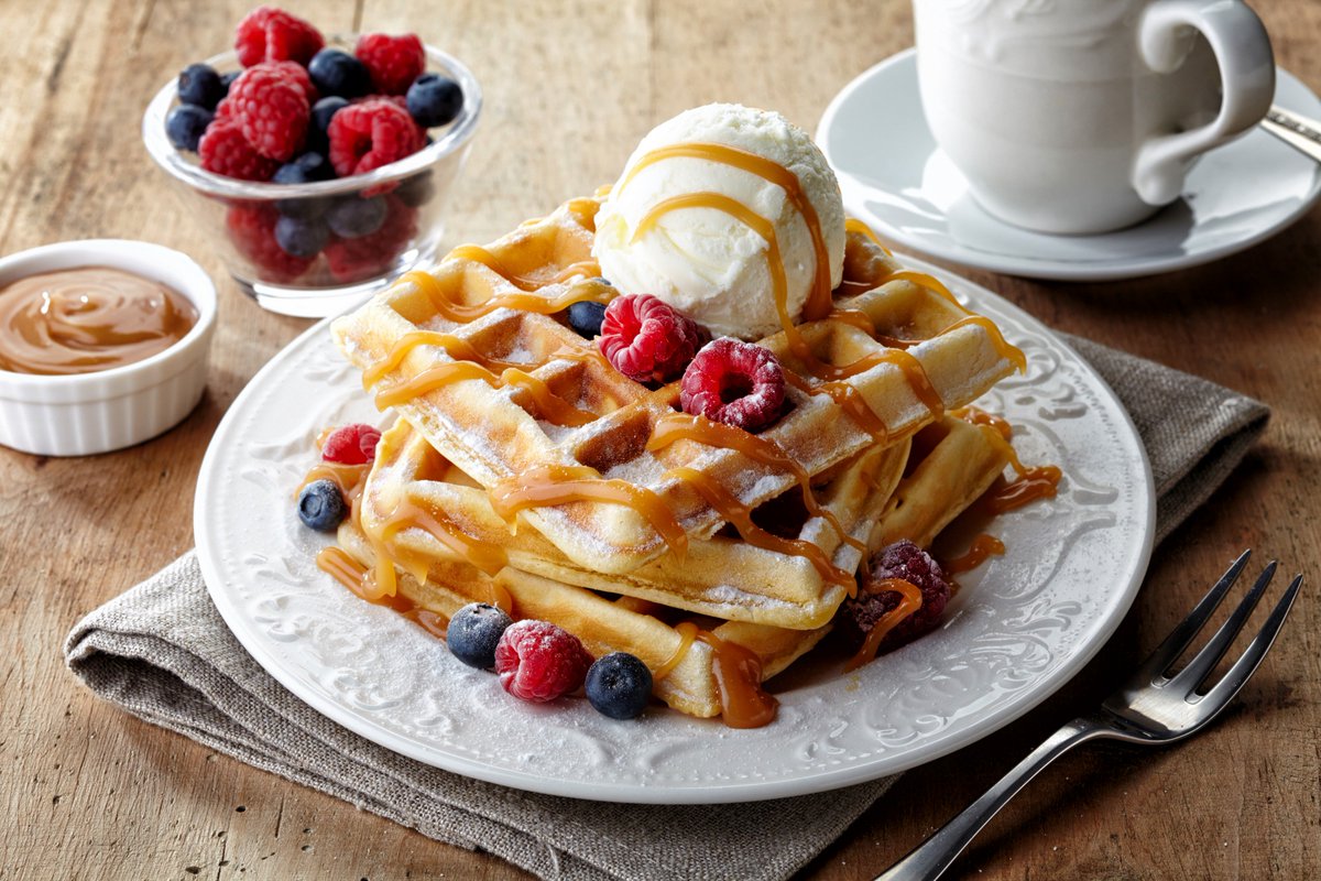 ReinhartKC's tweet photo. Decisions...decisions...TEAM Pancakes or TEAM Waffles?? Or if you are like us we just simply LOVE food!! #letsdish #ReinhartKC #getitrightfromus #eatlocal #foodieforLIFE https://t.co/7bxWrYu67U