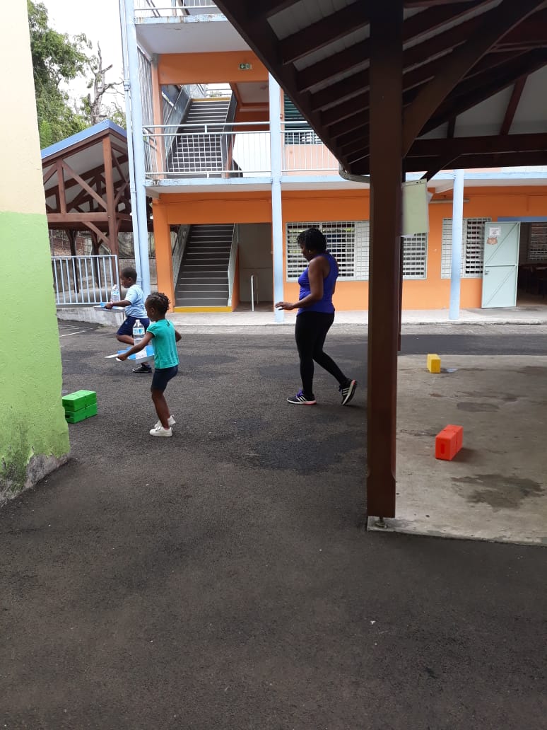 GeorgesSteph2's tweet photo. #9720161T #RDVNum19 #semmat972 Matinée sportive - Jeu des serveurs @CircoFdF1 https://t.co/sLgU9mPB6e