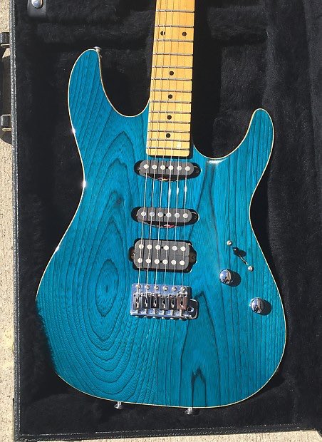 KrisPicks64's tweet photo. #Straturday @CRAVE_Guitars @rwyjunior @Lukes_pick @offroadrj @rockinstevie @RayleneH @mojosarmy @ratdog69 @AlanDouglas2016 @TomsAmpsDetroit @Ramedog61 @rosiebray65 @SinthiaStoob @crossguy2005 @Debroy1963 @warenweldon https://t.co/53Jx3wLIfI