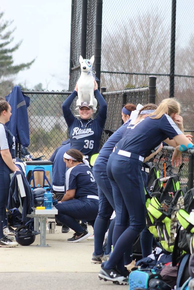 RivSoftball's tweet photo. 🚨🚨 GAMEDAY 🚨🚨

It’s finally time for our GNAC opener! 

🆚 | @Suffolk_U 

📍 | PMA (Hudson, NH)

⏰ | 1:00 PM &amp; 3:00 PM

#RoadToGNACs #GameDay 🥎 https://t.co/6162nIhMmg