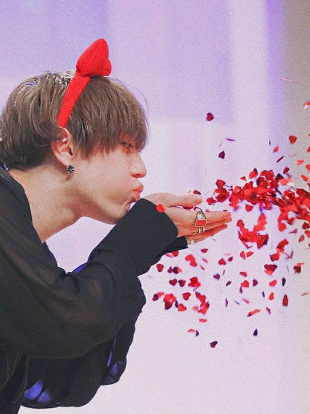 DJO0330's tweet photo. ❈  
     ❈
            ❈

╰☆☆ 𝐘𝐮𝐠𝐲𝐞𝐨𝐦 𝐚𝐥𝐰𝐚𝐲𝐬 𝐛𝐥𝐨𝐰𝐬 𝐡𝐚𝐩𝐩𝐢𝐧𝐞𝐬𝐬, 𝐥𝐨𝐯𝐞 𝐚𝐧𝐝 𝐠𝐨𝐨𝐝 𝐩𝐨𝐬𝐢𝐭𝐢𝐯𝐞 𝐯𝐢𝐛𝐞𝐬 𝐨𝐧 𝐦𝐞 ☆☆╮

#igot7selcaday #AhgaseSelcaDay 

#GOT7 #GOT7BBMAs #GOT7BillboardTopSocialArtist #BBMAs @GOT7Official https://t.co/sZi0qYO7rR