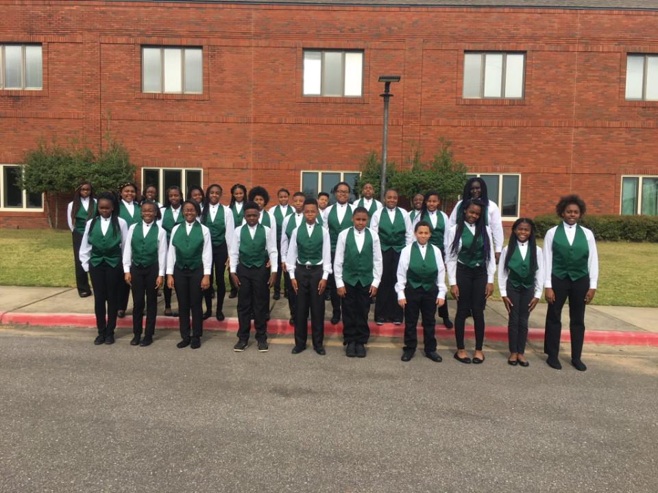 r_choirs's tweet photo. What a handsome group! Good job at SCPA, SOD Eagle Choir! #TeamSelma #TEAMSOD https://t.co/nHm6V7z4zf