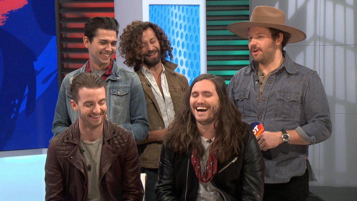 cmtHot20's tweet photo. CONFESSIONS on CONFESSIONS! We’re getting all the juicy details from the boys of @LancoMusic in our latest edition of #Hot20Questions! Tune in NOW! https://t.co/rr3Uehtftj